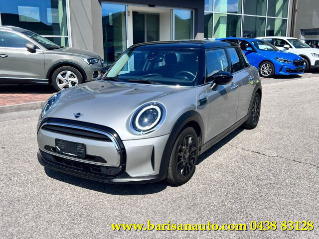 MINI Cooper 1.5 Cooper Classic 5 porte Automatica / Tetto Nero usato a PIEVE DI SOLIGO