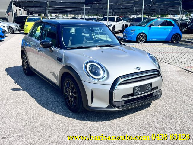 MINI Cooper 1.5 Cooper Classic 5 porte Automatica / Tetto Nero - foto 2 di 4