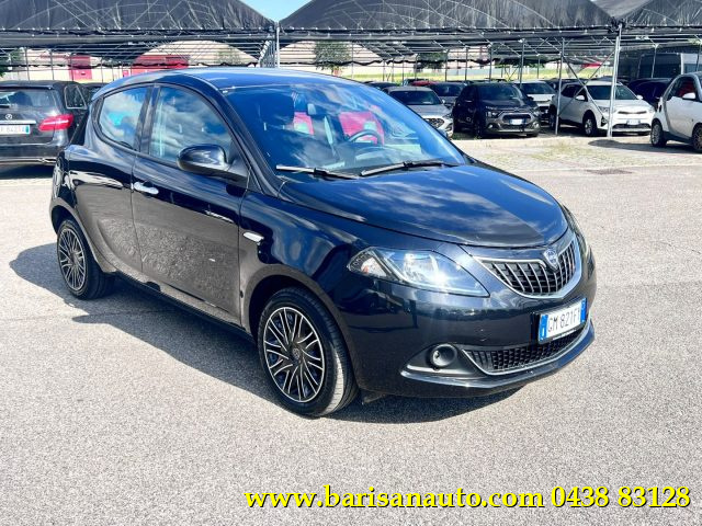 Lancia Ypsilon 1.0 FireFly 5 porte S&S Hybrid Gold - foto 2 di 4