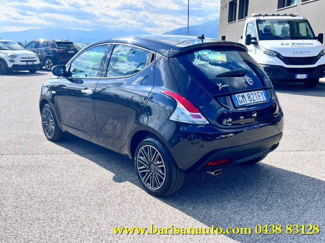 Lancia Ypsilon 1.0 FireFly 5 porte S&S Hybrid Gold - foto 4 di 4