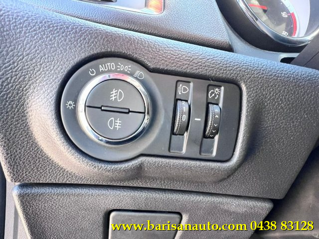 Opel Astra 1.7 CDTI 110CV Station Wagon Cosmo, del 2011, 175.000 km, in vendita a Pieve Di Soligo (TV)