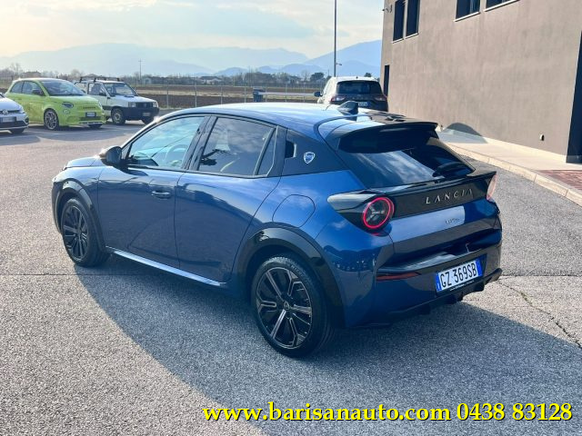 Lancia Ypsilon Hybrid e-DCT Edizione Cassina - foto 4 di 4