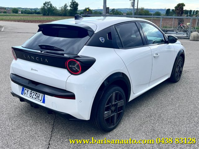 Lancia Ypsilon Hybrid e-DCT LX - foto 3 di 4