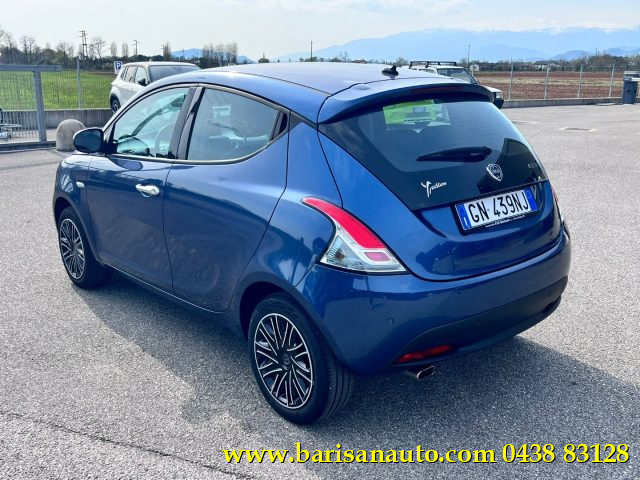 Lancia Ypsilon 1.0 FireFly 5 porte S&S Hybrid Gold - foto 4 di 4