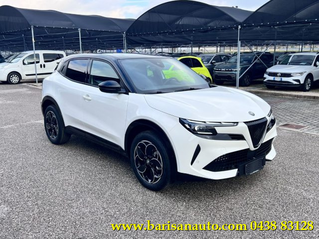Alfa Romeo Junior 1.2 145 CV Hybrid eDCT6 Q4 - foto 2 di 4