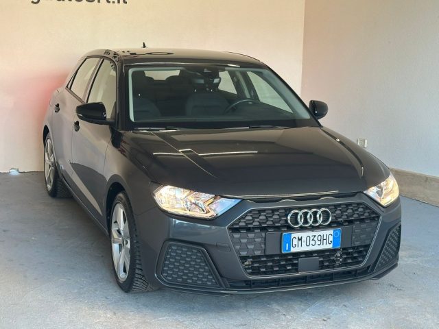Audi A1 Audi A1 Sportback 1.0 TFSI - foto 2 di 4
