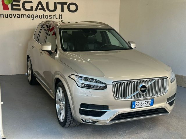 Volvo XC90 Volvo XC90 D5 DPF AWD Inscription - foto 2 di 4