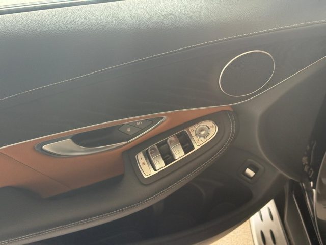 Mercedes-Benz GLC 220 d 4Matic Coupé Premium - foto 4 di 4