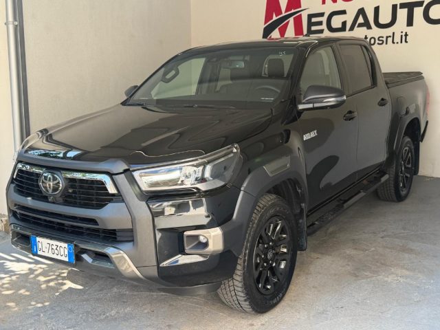 Toyota Hilux 2.8 D A/T 4WD 4 porte Double Cab Invincible - foto 3 di 4