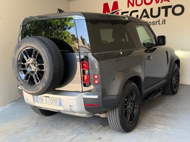 Land Rover Defender 90 3.0D I6 200 CV AWD Auto S - foto 3 di 4