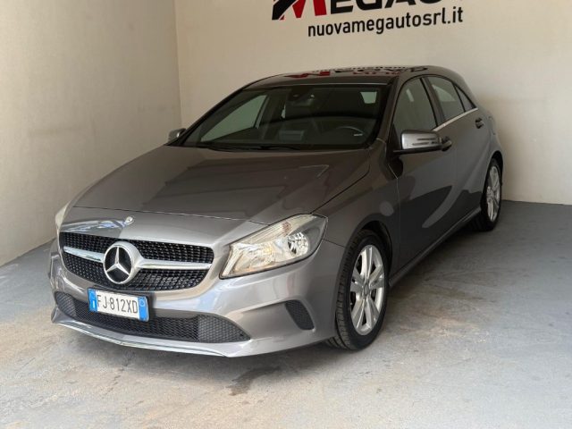 Mercedes-Benz A 200 d Automatic Sport - foto 2 di 4