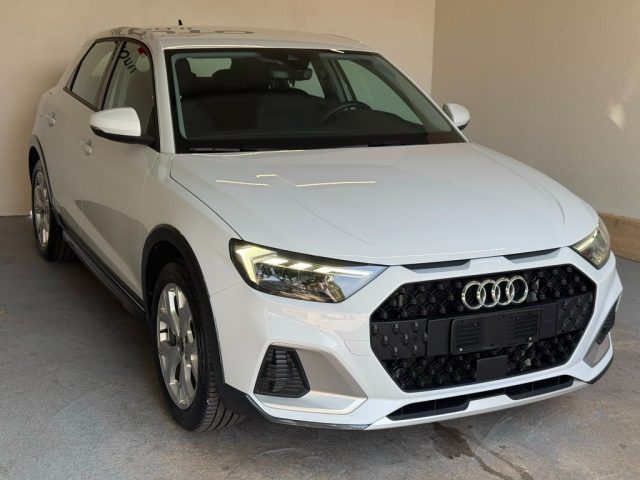 Audi A1 allstreet 35 TFSI - foto 2 di 4