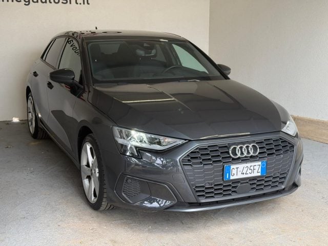 Audi A3 SPB 30 TDI S tronic - foto 3 di 4