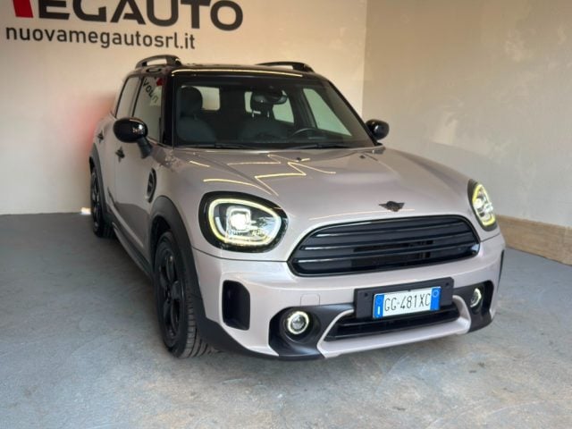 MINI Countryman Cooper D Essential - foto 2 di 4