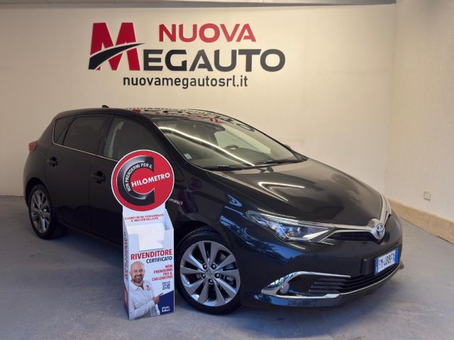 Toyota Auris 1.8 Hybrid Lounge usato a ALCAMO