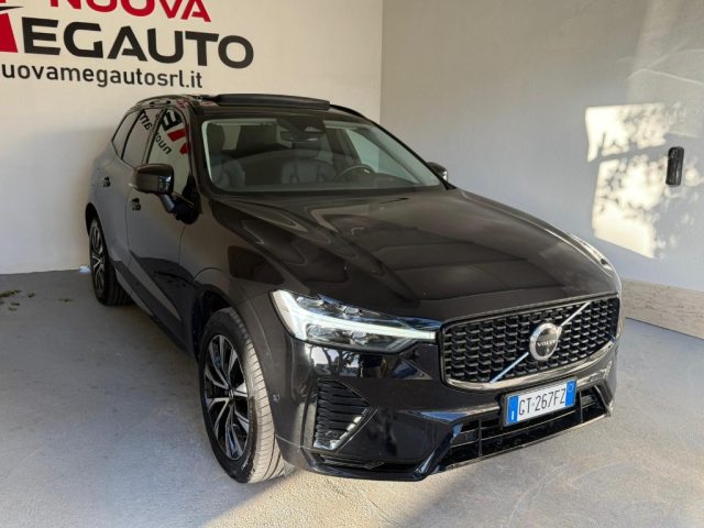 Volvo XC60 B4 (d) AWD automatico Plus Dark - foto 3 di 4