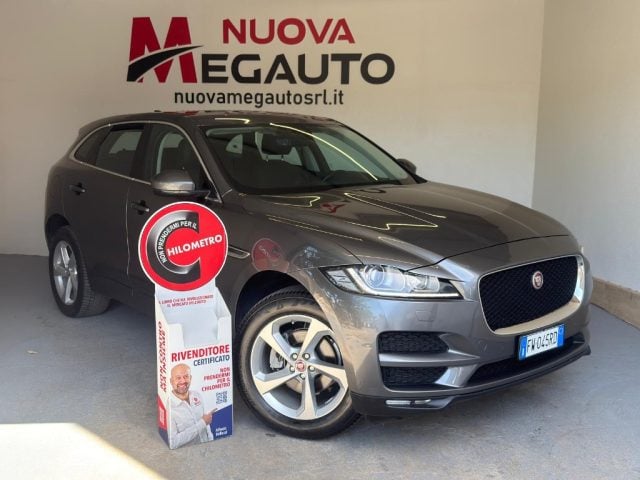 Jaguar F-Pace 2.0 D 180 CV aut. Prestige, del 2019, 76.000 km, in vendita a Alcamo (TP)