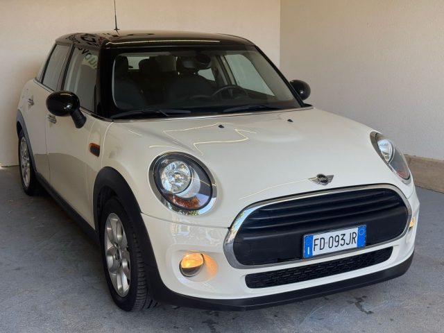 MINI One 1.2 One 75 CV 5 porte - foto 2 di 19
