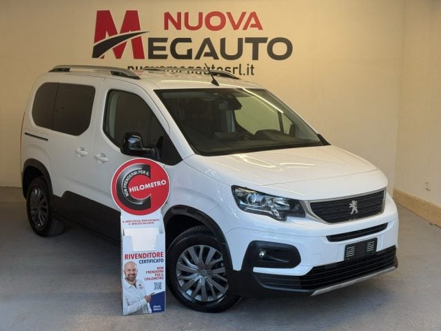 Peugeot Rifter BlueHDi 100 S&S Active Pack Long, del 2022, 104.000 km, in vendita a Alcamo (TP)