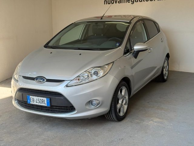 Ford Fiesta 1.4 5 porte Bz.- GPL Titanium - foto 4 di 4