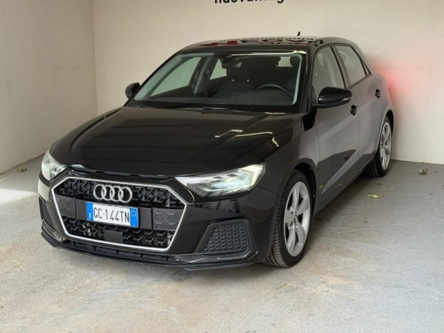 Audi A1 citycarver 30 TFSI Admired - foto 3 di 4