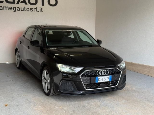 Audi A1 citycarver 30 TFSI Admired - foto 2 di 4