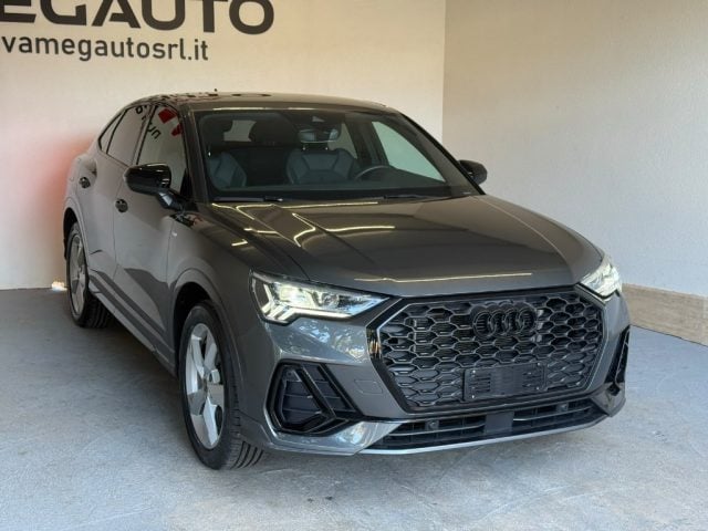 Audi Q3 SPB 35 TDI S tronic S line edition - foto 2 di 4