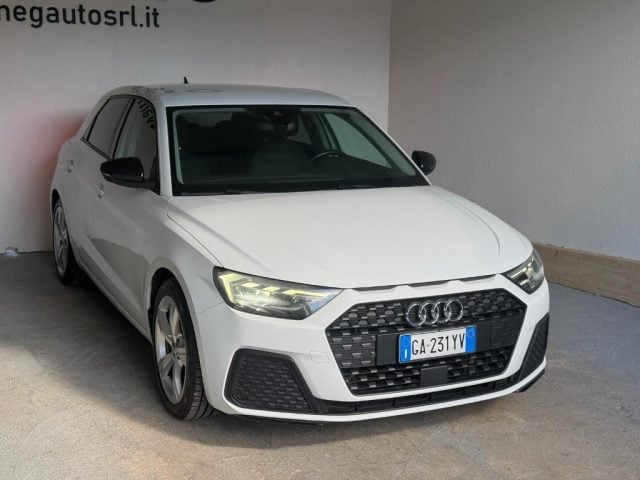 Audi A1 citycarver 30 TFSI Admired - foto 2 di 4
