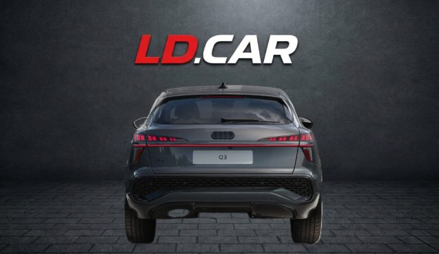 Audi Q3 SPB e-hybrid 200 kW S tronic S line Identity Black - foto 4 di 4