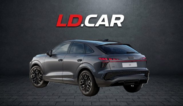 Audi Q3 SPB e-hybrid 200 kW S tronic S line Identity Black - foto 3 di 4