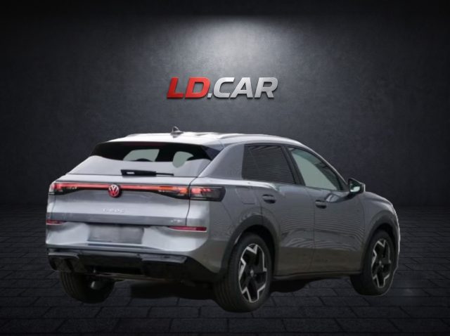 Volkswagen T-Roc 1.5 TSI DSG R Line - foto 2 di 4