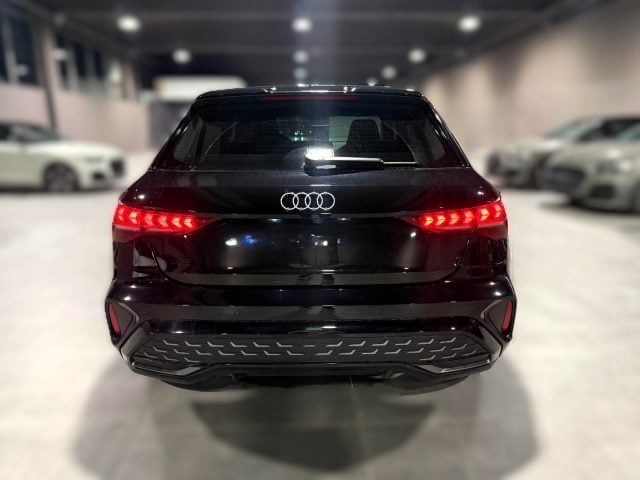 Audi A3 SPB 35 TFSI S tronic S line - foto 4 di 4