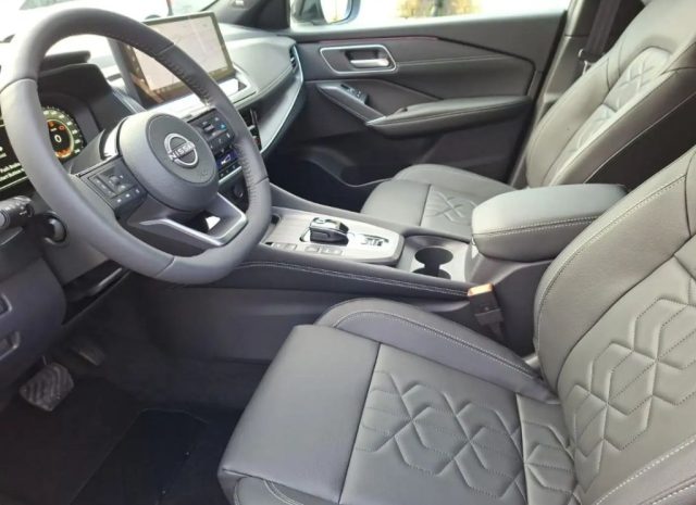 Nissan Qashqai MHEV 158cv Xtronic Tekna Km 0 Torino km 0 a TORINO