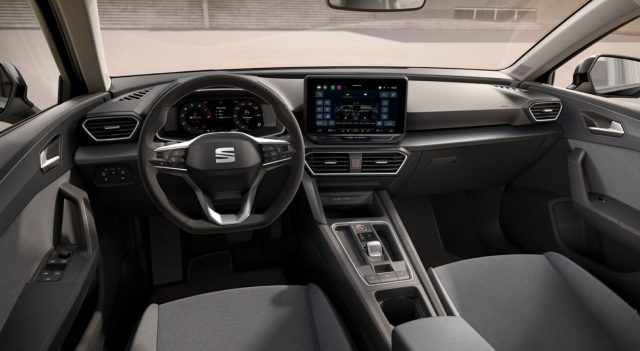 SEAT Leon Sportstourer 1.5 hybrid 116 CV DSG Style - foto 4 di 4