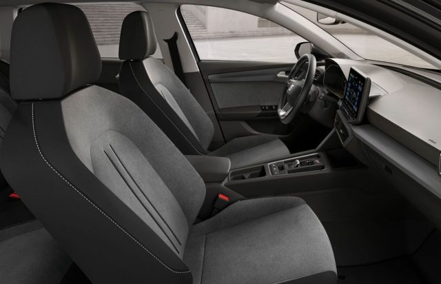 SEAT Leon Sportstourer 1.5 hybrid 116 CV DSG Style km 0 a TORINO