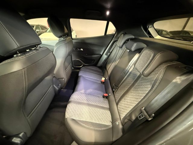 Peugeot 2008 Hybrid 136cv e-DCS6 Allure Km 0 Torino km 0 a TORINO