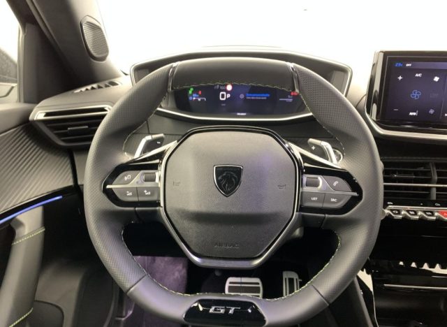Peugeot 2008 Hybrid 136cv e-DCS6 GT Km 0 Torino - foto 2 di 4