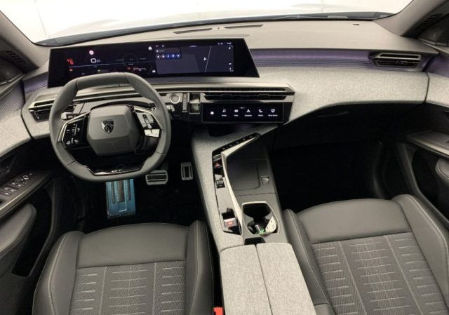 Peugeot 3008 1.2 Hybrid 136cv e-DCS6 GT Tetto Panoramico - Km 0 km 0 a TORINO