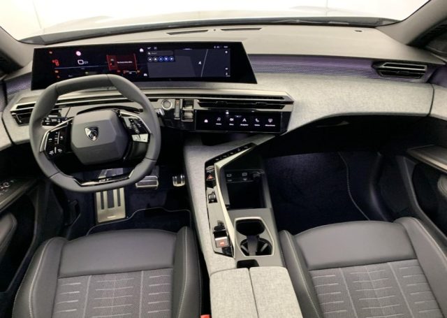 Peugeot 3008 Hybrid 145 e-DCS6 GT - KM 0 2025 km 0 a TORINO