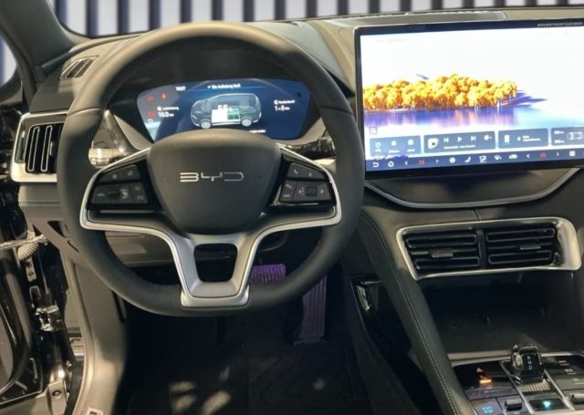 BYD Seal U 1.5 218 CV PHEV Boost - foto 4 di 9