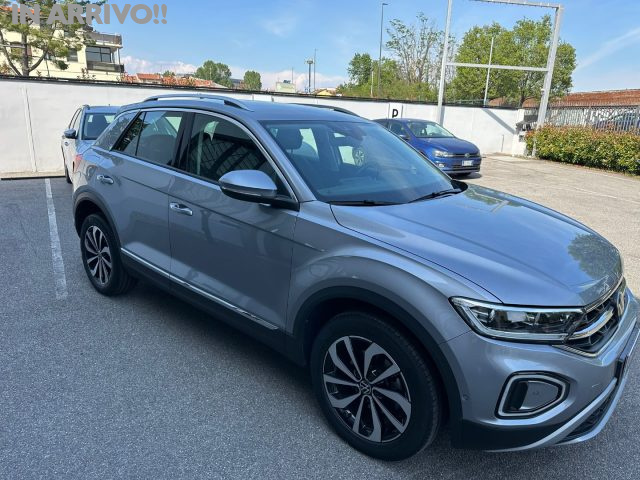 Volkswagen T-Roc 1.5 TSI ACT DSG Style - foto 2 di 4