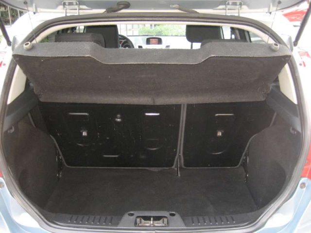 Ford Fiesta 1.2 82 CV 5 PORTE TITANIUM - foto 2 di 4