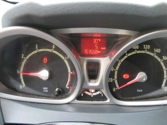 Ford Fiesta 1.2 82 CV 5 PORTE TITANIUM - foto 3 di 4