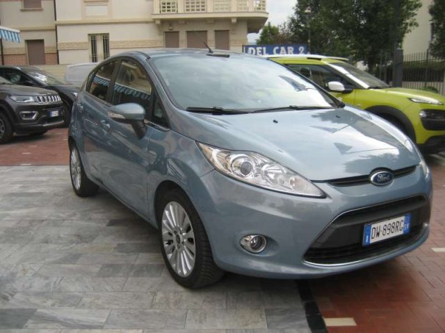 Ford Fiesta 1.2 82 CV 5 PORTE TITANIUM usato a ALBISSOLA MARINA