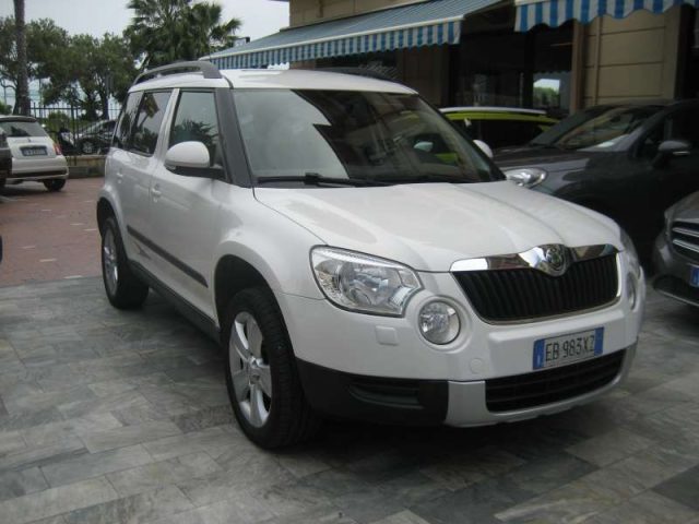 Skoda Yeti 1.2 TSI ADVENTURE usato a ALBISSOLA MARINA