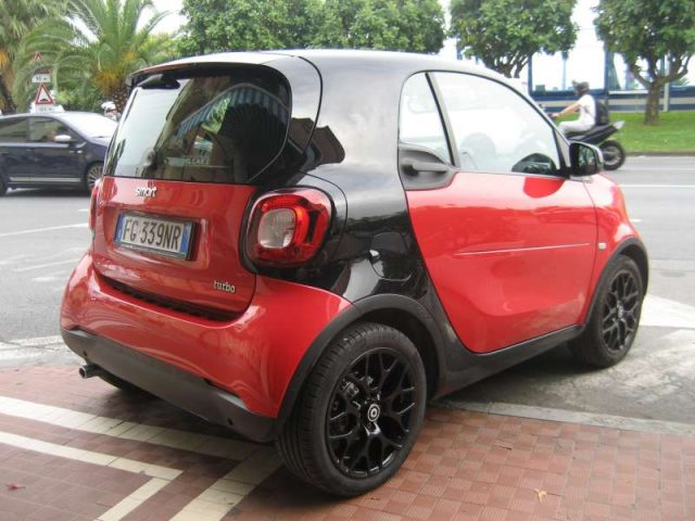 smart forTwo 70 1.0 TWINAMIC URBAN - foto 2 di 4