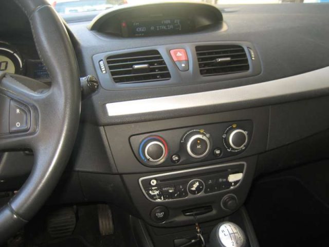 Renault Megane 1.5 DCI 110CV DYNAMIQUE - foto 2 di 4