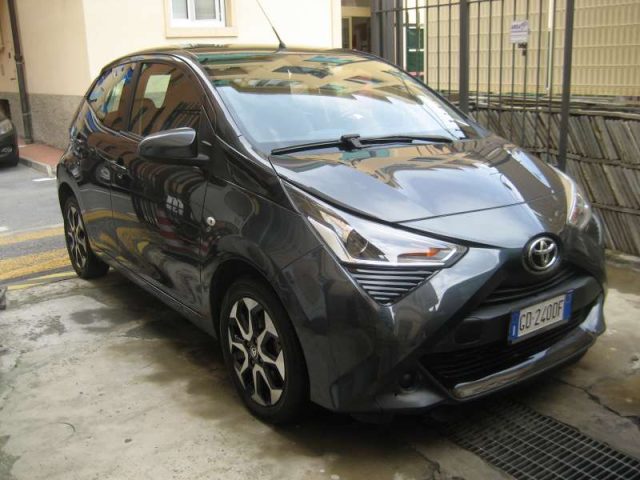 Toyota Aygo CONNECT 1.0 VVT-I 72CV 5P X-FUN usato a ALBISSOLA MARINA