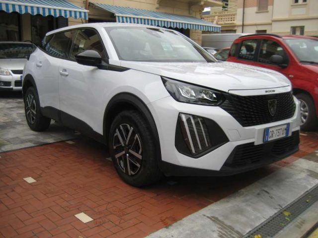 Peugeot 2008 PURETECH 100 S-S ACTIVE usato a ALBISSOLA MARINA