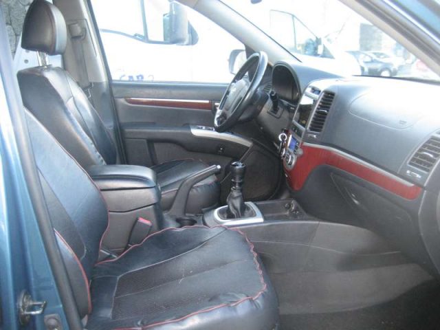 Hyundai SANTA FE 2.2 CRDI VGT DYNAMIC - foto 2 di 4